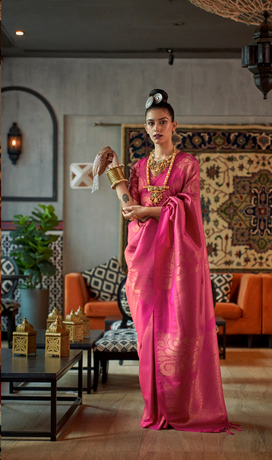 Kanchipuram Silk Traditional Flower Copper Zari Weaving Border Saree With Designer Pallu And Zari Weaving Blouse