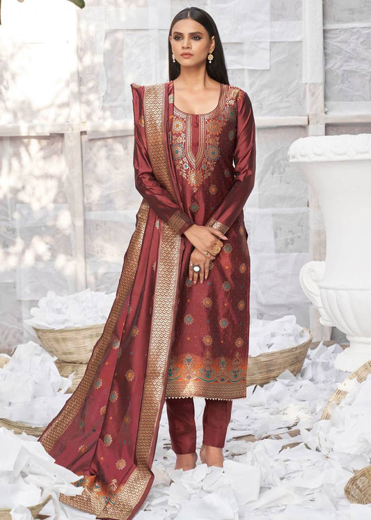 Zooara Maroon Banarasi مواد فستان غير مخيطة مع الجزء السفلي والوشاح