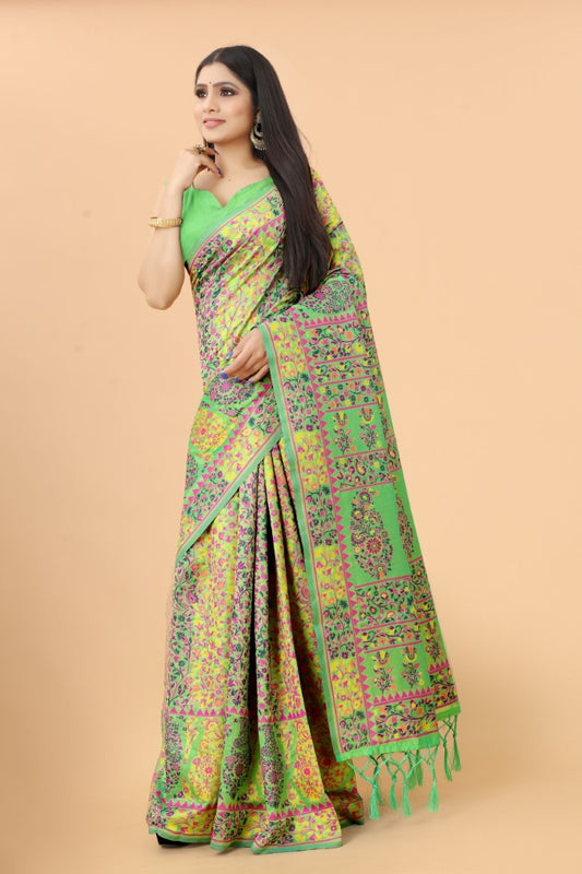 ساري نسائي من القطن بيستا باللون الأخضر مع الساري القطني Zari Kalamkari الذهبي مع قطعة بلوزة مخصصة