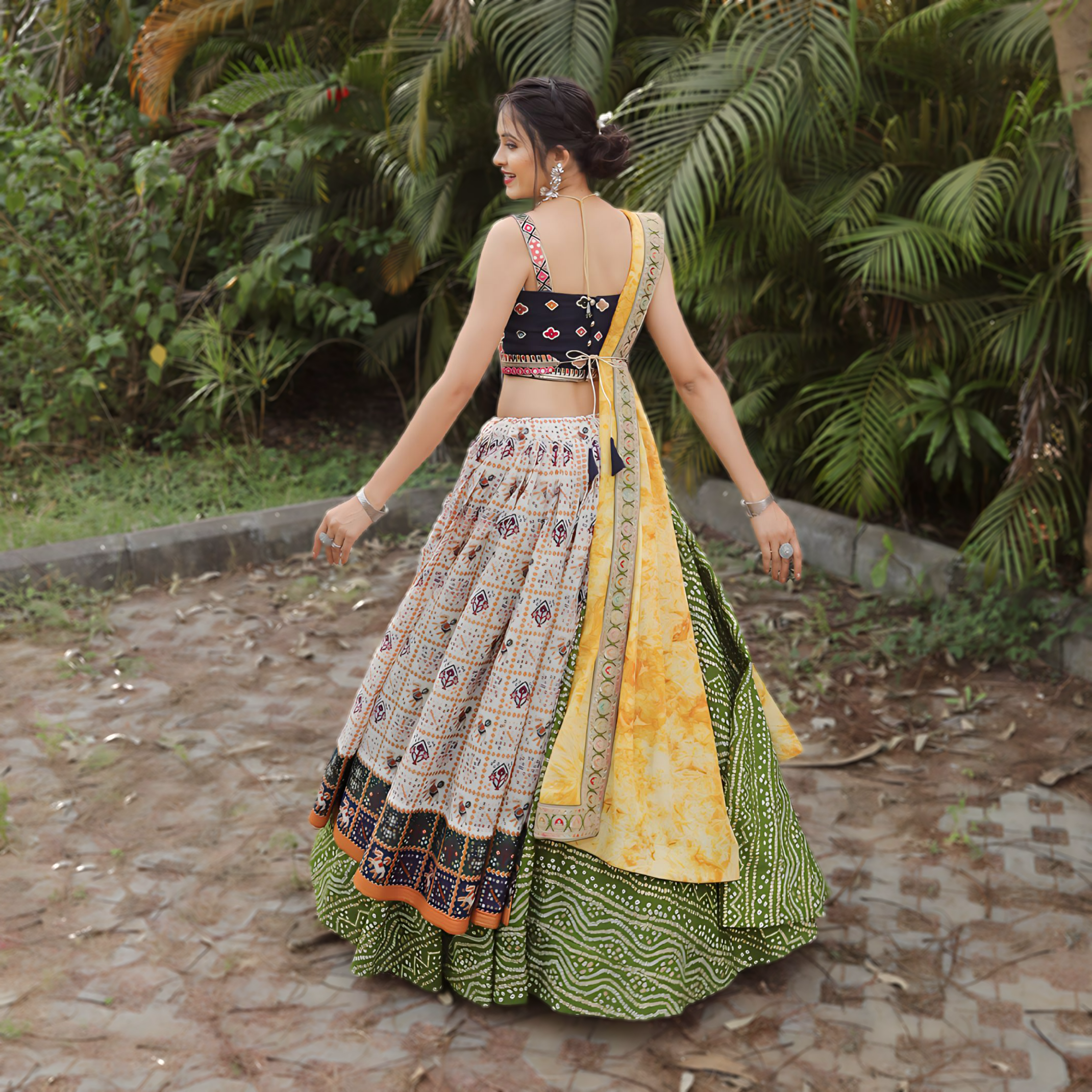 WOMEN'S GREEN COTTON SLUB BANDHEJ PATOLA FOIL PRINT DESIGNER FESTIVAL LEHENGA CHOLI