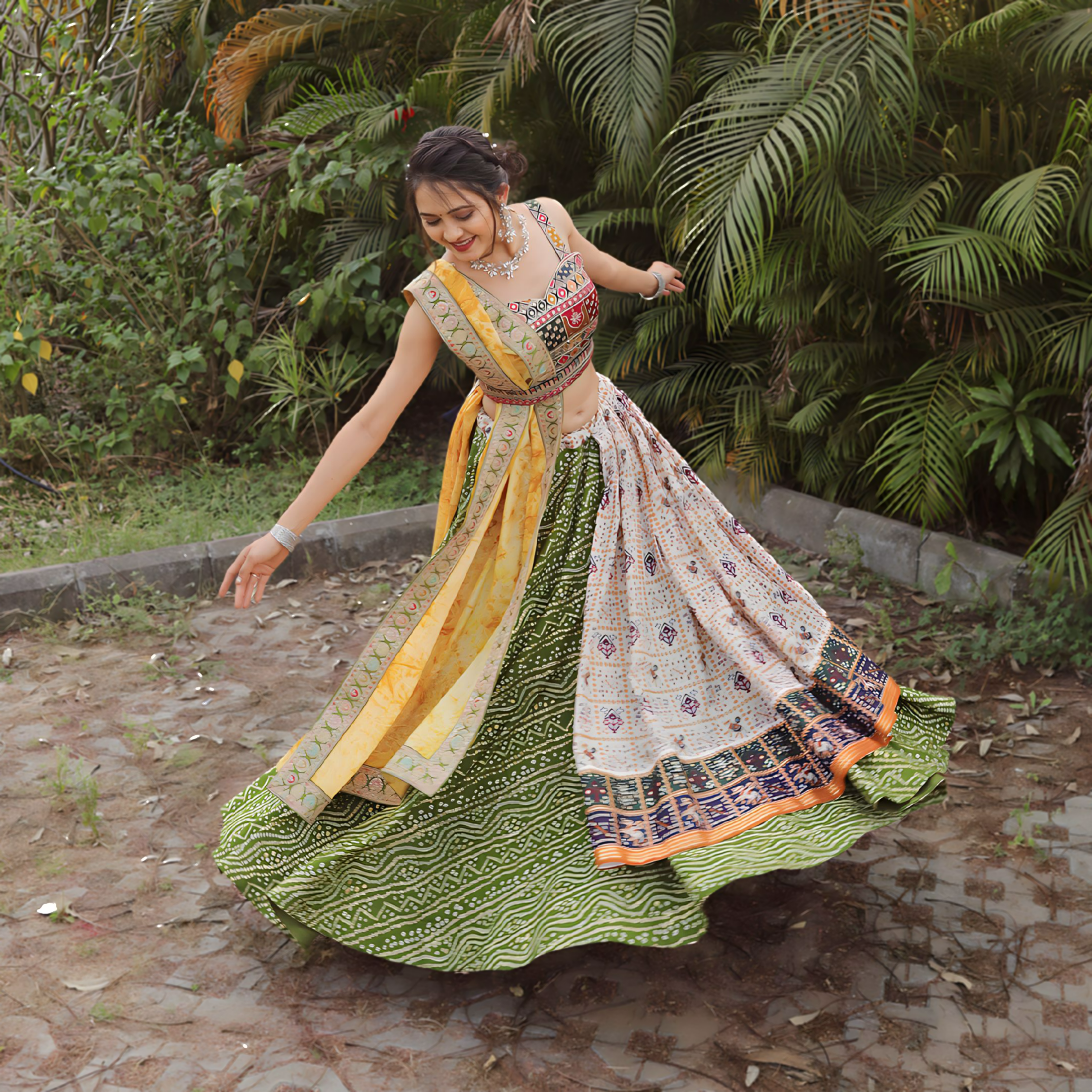 WOMEN'S GREEN COTTON SLUB BANDHEJ PATOLA FOIL PRINT DESIGNER FESTIVAL LEHENGA CHOLI