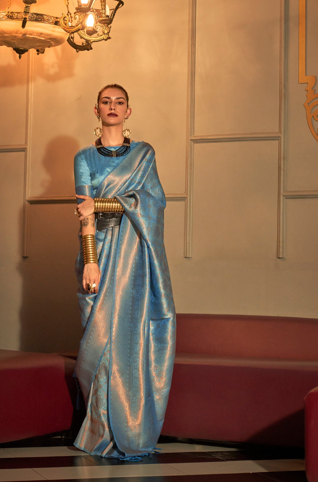 كانشيبورام الحرير التقليدي النحاس Zari النسيج الحدود ساري مع مصمم Pallu و Zari النسيج بلوزة 