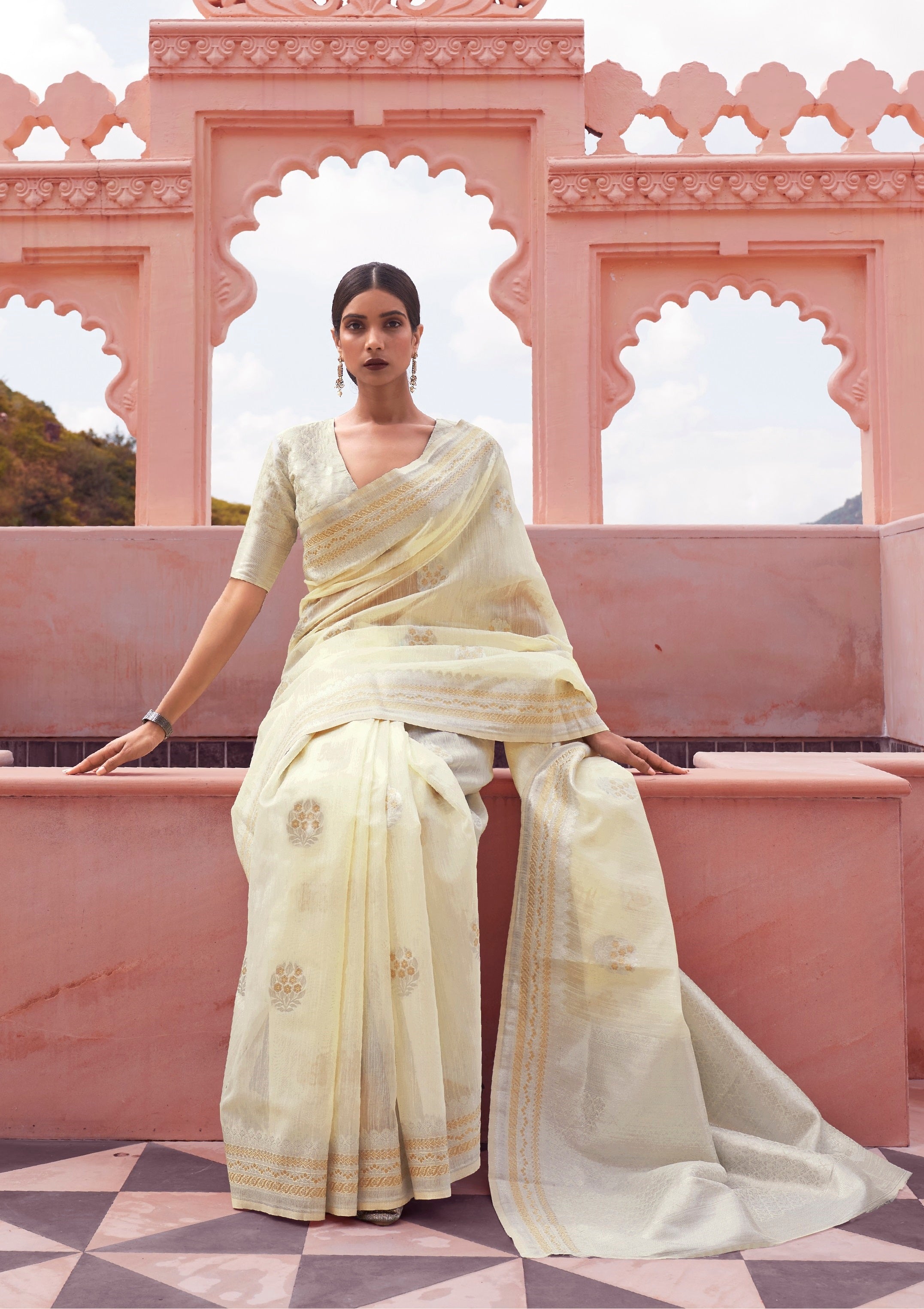 Designer Silver Zari Weaving Wedding Wear Banarasi linen Cotton Silk Saree With Heavy Blouse