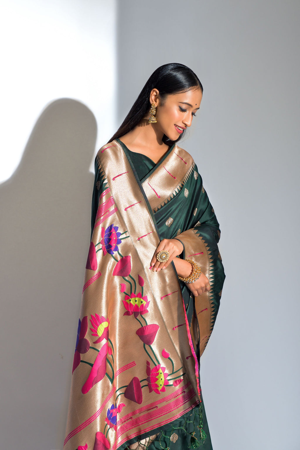 Vsaree Green Soft Banarasi Silk Paithani Saree with Zari Weaving Pattern With Contrast Border And Rich Pallu With Contrast Blouse