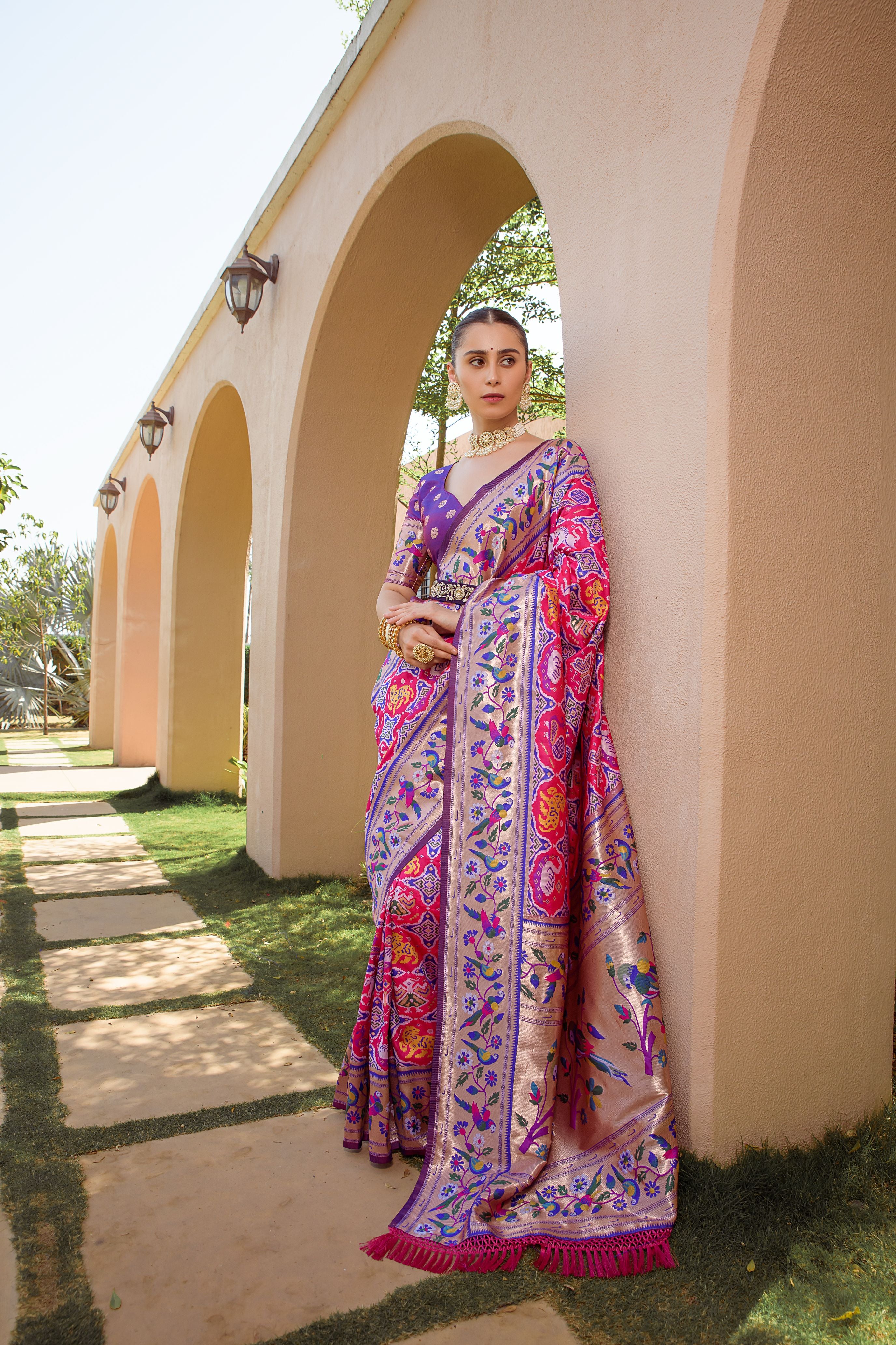 Vsaree Rani Pink Soft Banarasi Silk Paithani Saree with Zari Weaving Pattern With Contrast Border And Rich Pallu With Contrast Blouse