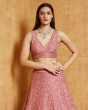 ملابس حفلات جميلة مطرزة من الساتان الحريري باللون الوردي للأطفال من LEHENGA CHOLI 