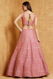 ملابس حفلات جميلة مطرزة من الساتان الحريري باللون الوردي للأطفال من LEHENGA CHOLI 