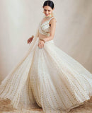 EILARA للسيدات سلسلة جورجيت باللون الأبيض الفاتح مع تصميم ZARI المطرز LEHENGA CHOLI 