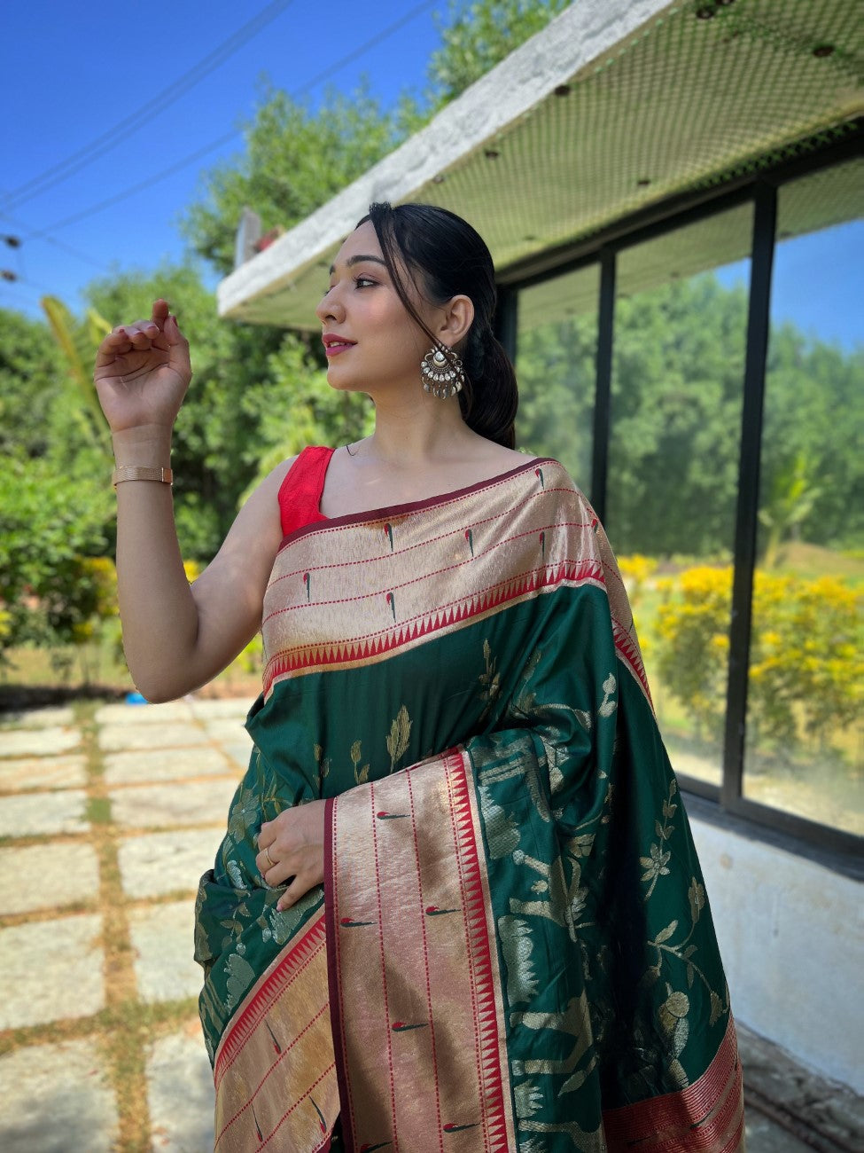 Vsaree Printed Design Soft Silk Saree With Rich Designer Pallu And Blouse
