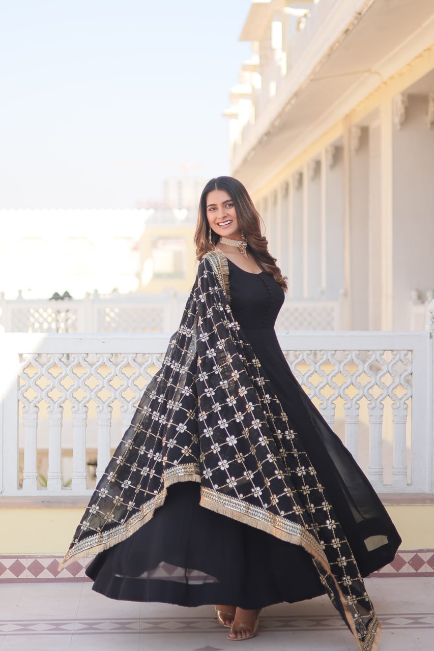 WOMEN'S BLACK FAUX BLOOMING WITH RICH MULTI SEQUINS EMBROIDERED WORK PARTY WEAR GOWN & DUPATTA SET STITCHED