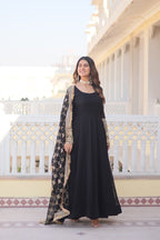 WOMEN'S BLACK FAUX BLOOMING WITH RICH MULTI SEQUINS EMBROIDERED WORK PARTY WEAR GOWN & DUPATTA SET STITCHED
