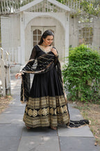 WOMEN'S FAUX BLOOMING CAPTIVATING BLACK COLOR GOWN WITH RAVISHING DUPATTA STITCHED