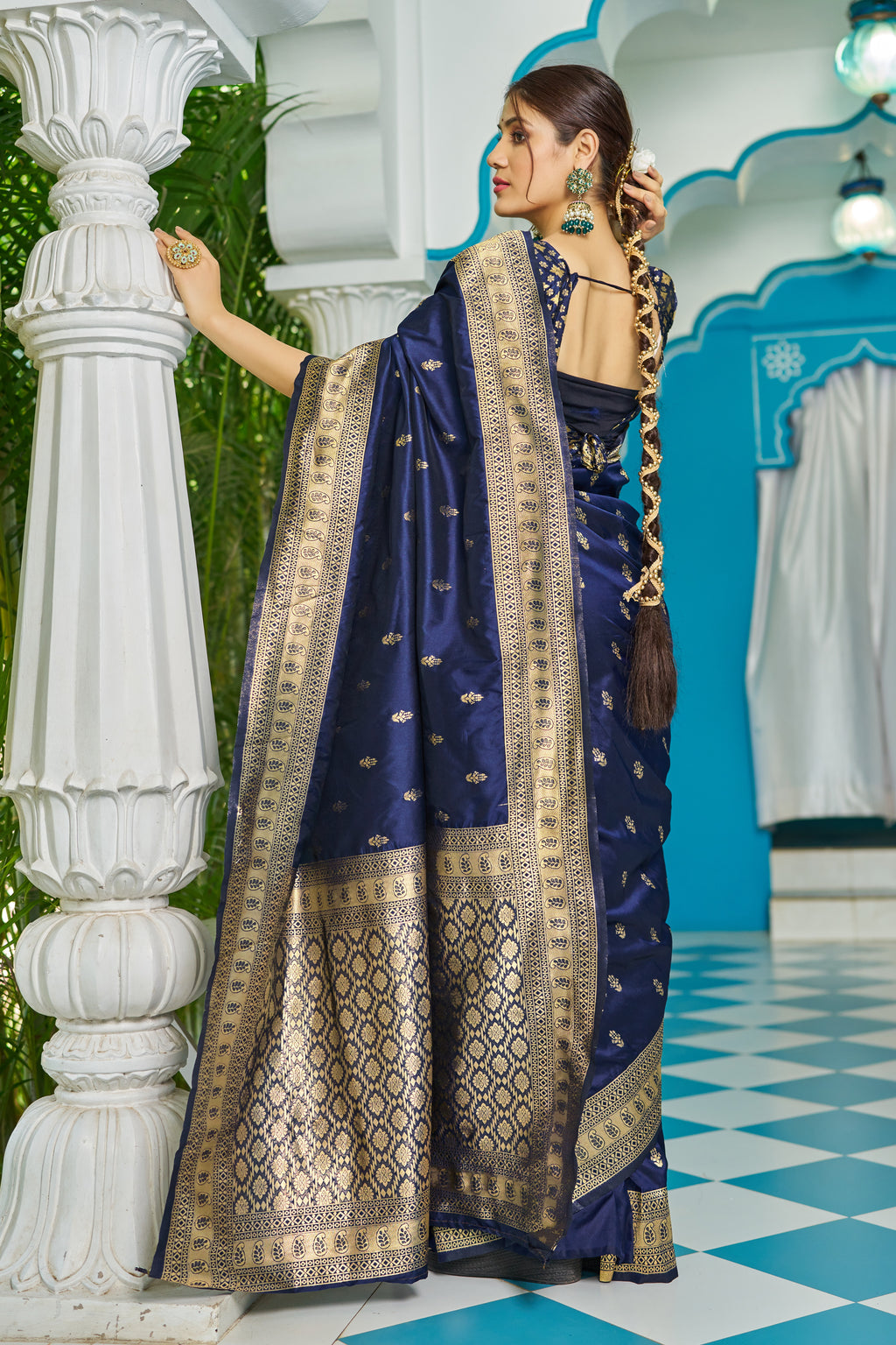 Vsaree Blue Silk Blend Saree With Designer Border And Heavy Pallu Along With Blouse