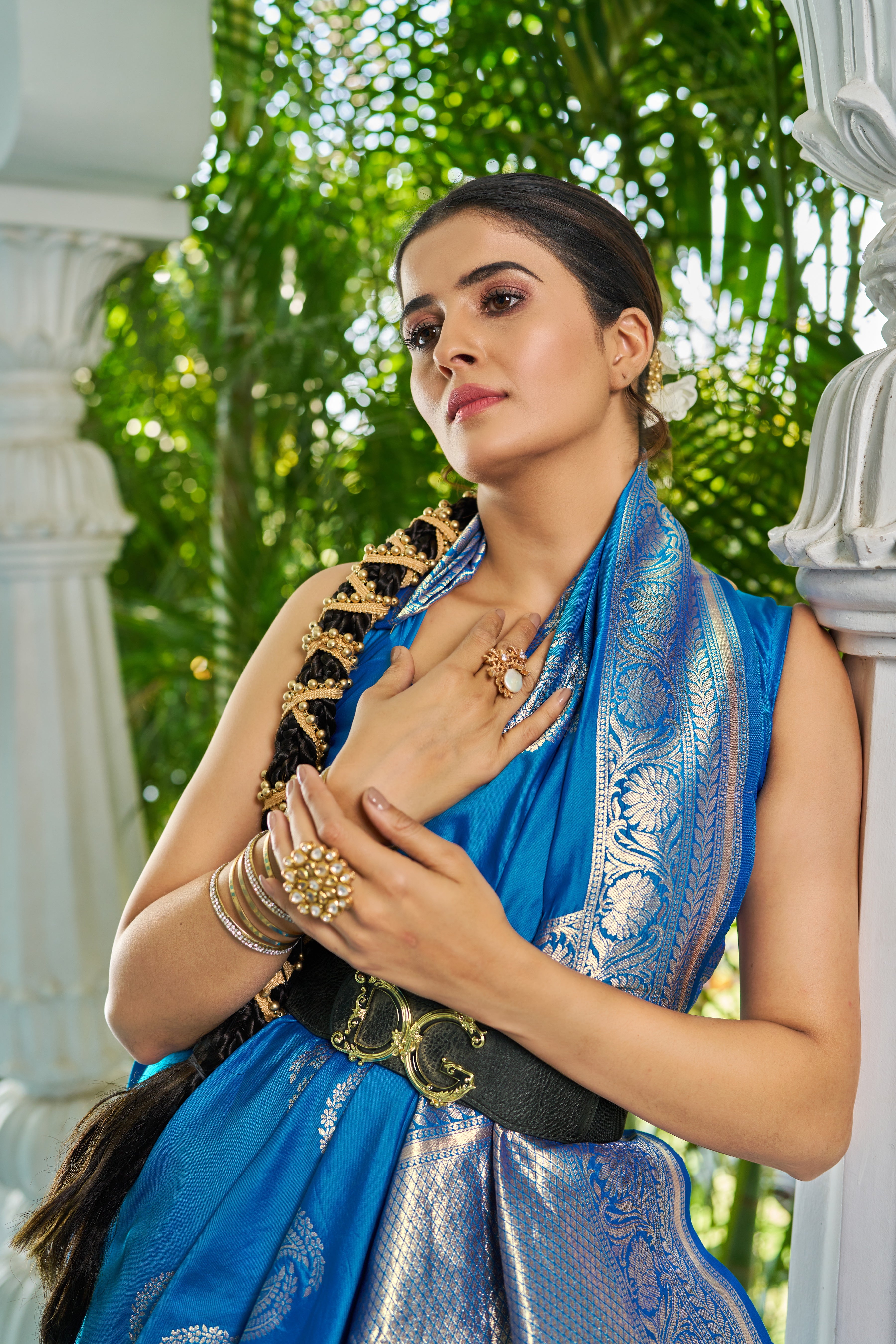 Vsaree Blue Silk Blend Saree With Designer Border And Heavy Pallu Along With Blouse