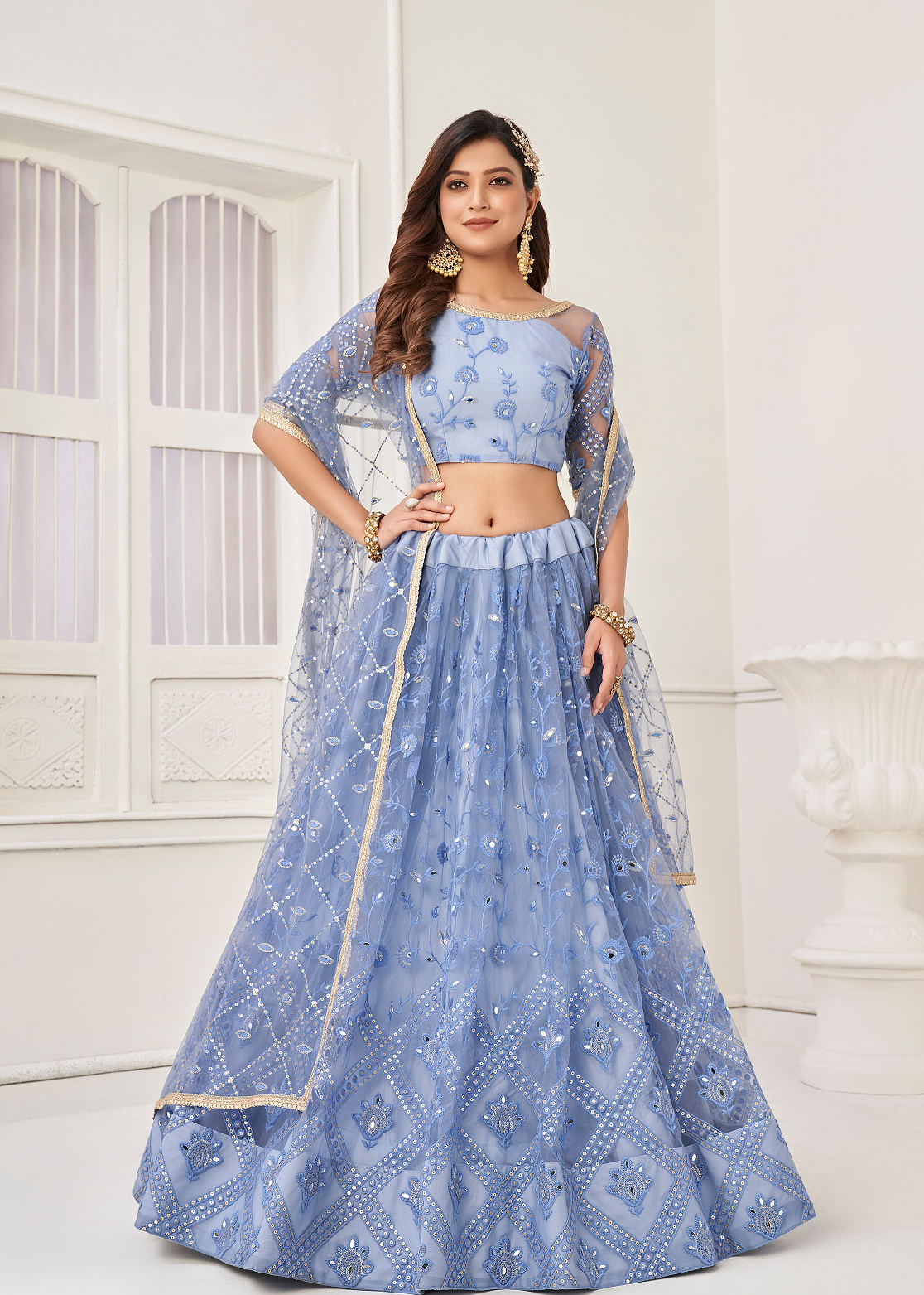 شبكة الفراشة الزرقاء النسائية مع الترتر والتطريز، عمل LEHENGA CHOLI لملابس الحفلات 