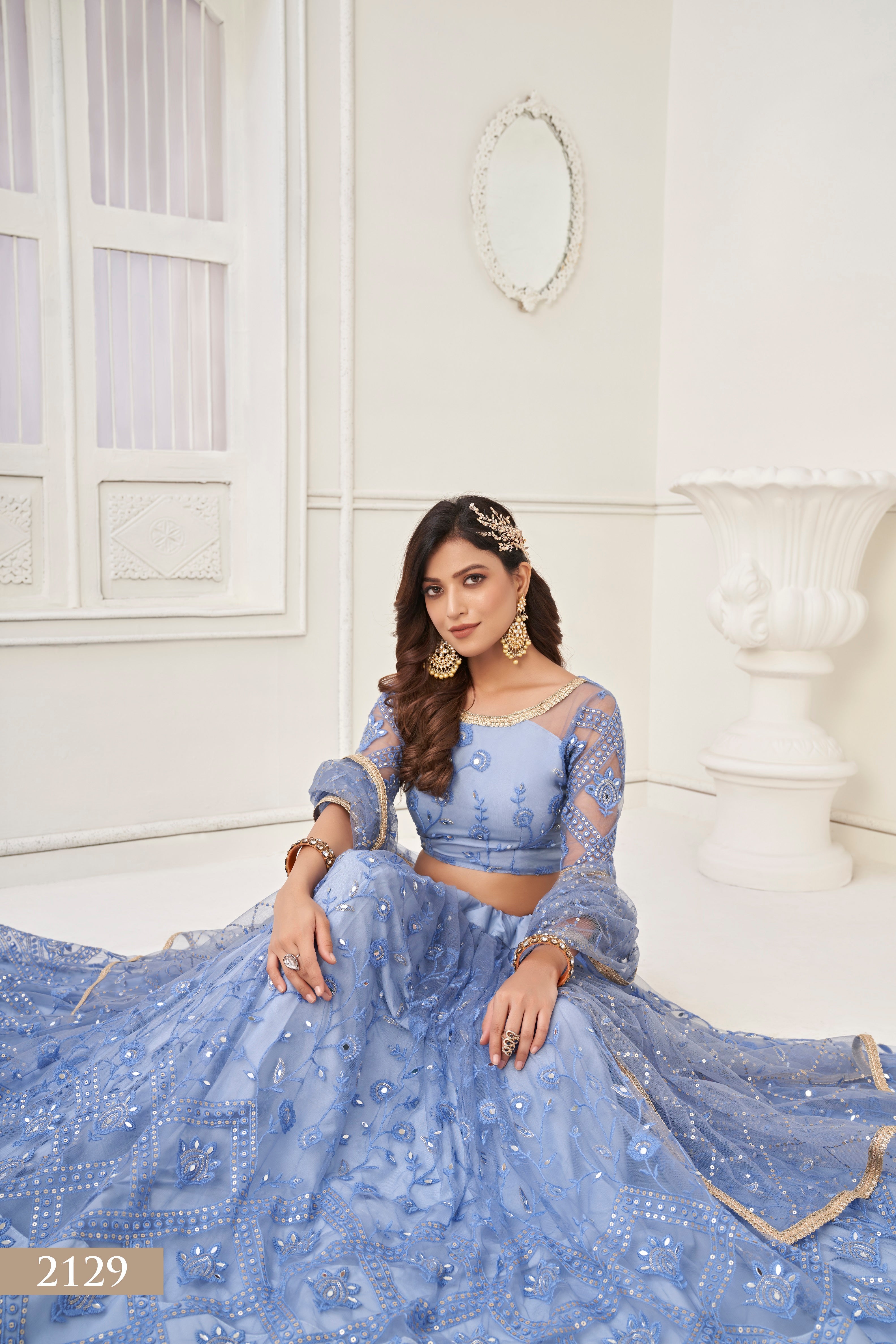شبكة الفراشة الزرقاء النسائية مع الترتر والتطريز، عمل LEHENGA CHOLI لملابس الحفلات 