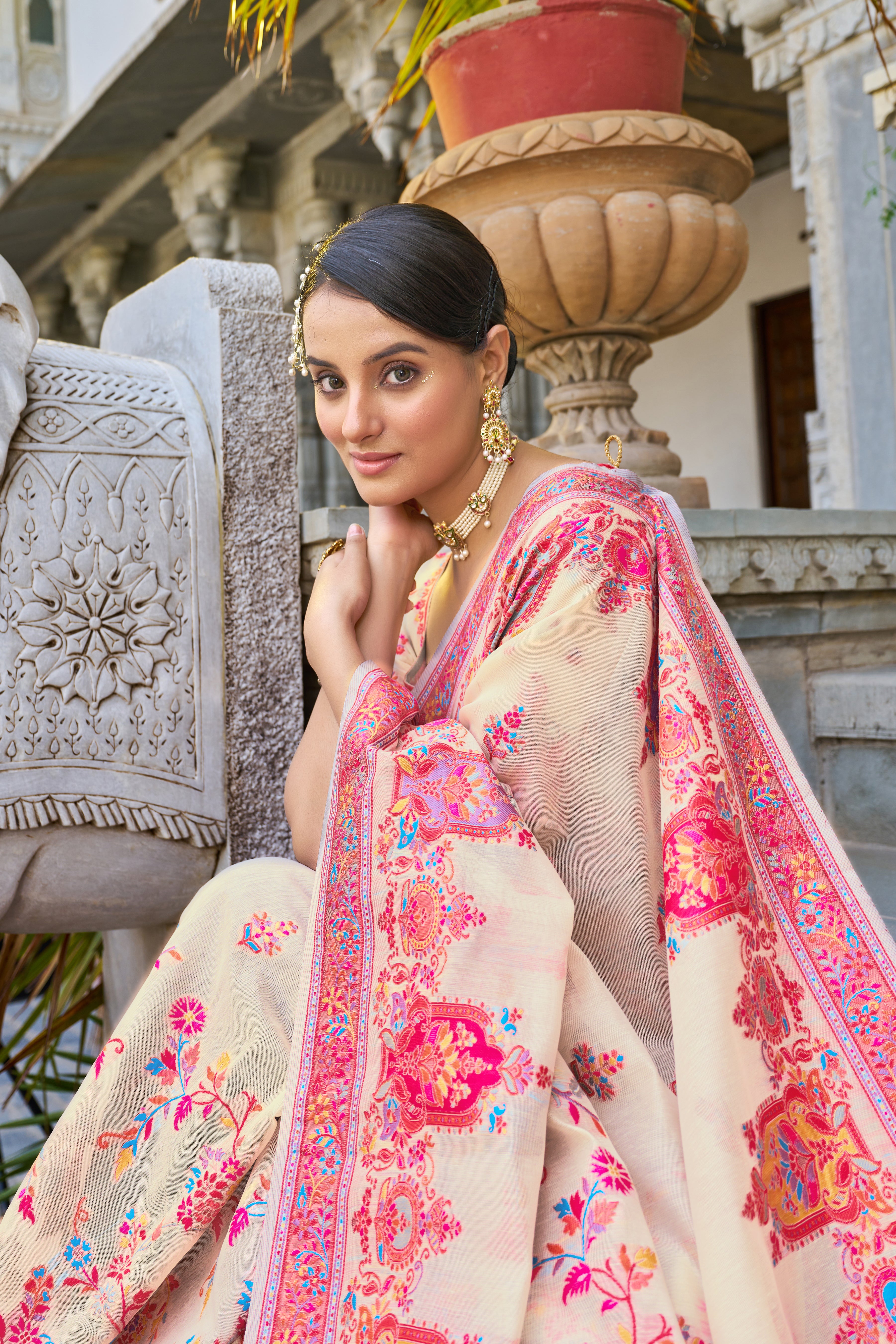 Vsaree Cream Cotton Blend Saree And Zari With Multiple Thread Work Pallu And Boder With Blouse
