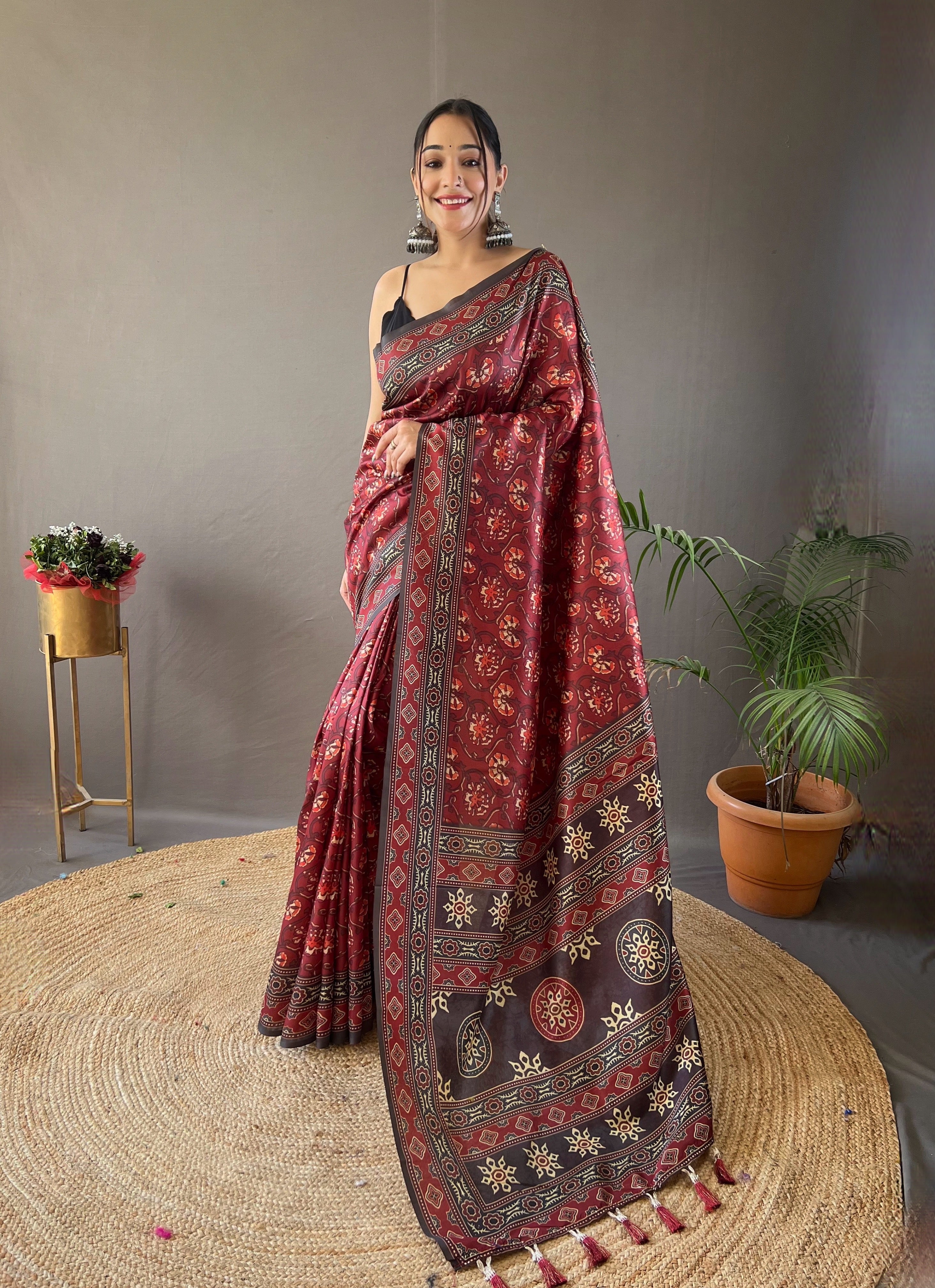 Designer Cotton Silk And Printed  Zari Weaving Border Saree With Woven Rich Pallu And Blouse