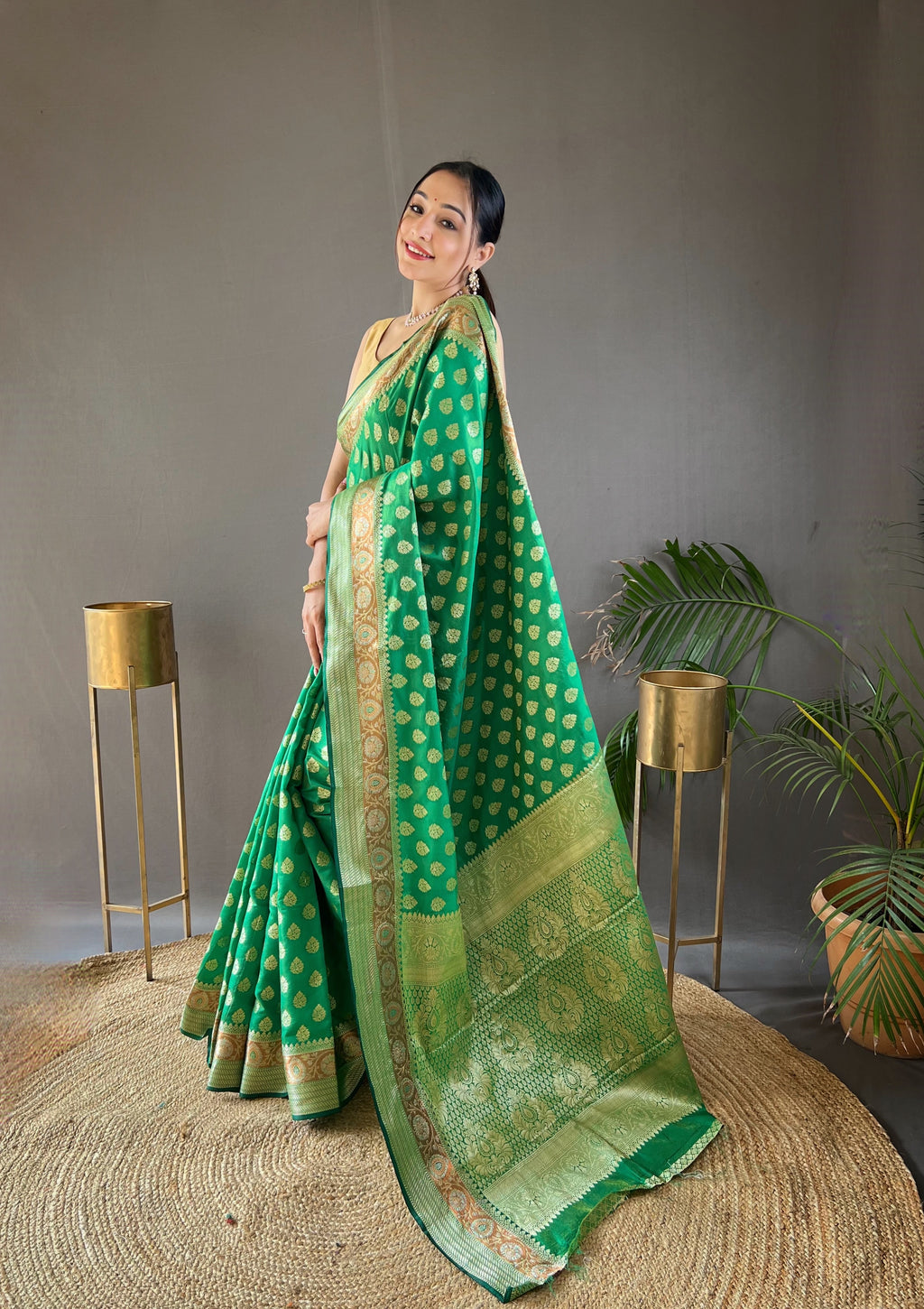 Vsaree Printed Design Soft Silk Saree With Rich Designer Pallu And Blouse