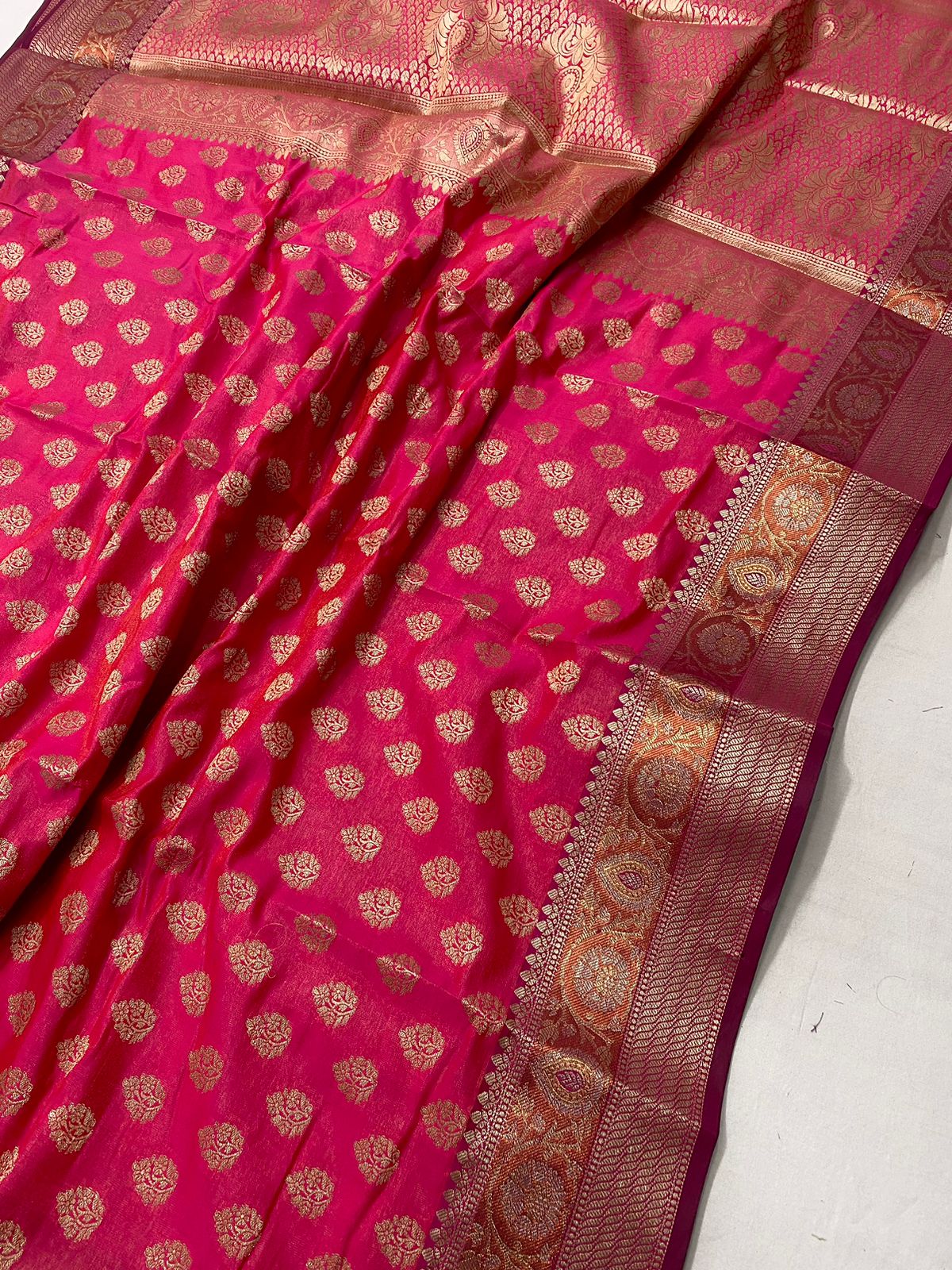 Vsaree Printed Design Soft Silk Saree With Rich Designer Pallu And Blouse