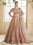 ملابس نسائية طموحة باللون البيج مع تطريز للمناسبات، LEHENGA CHOLI 