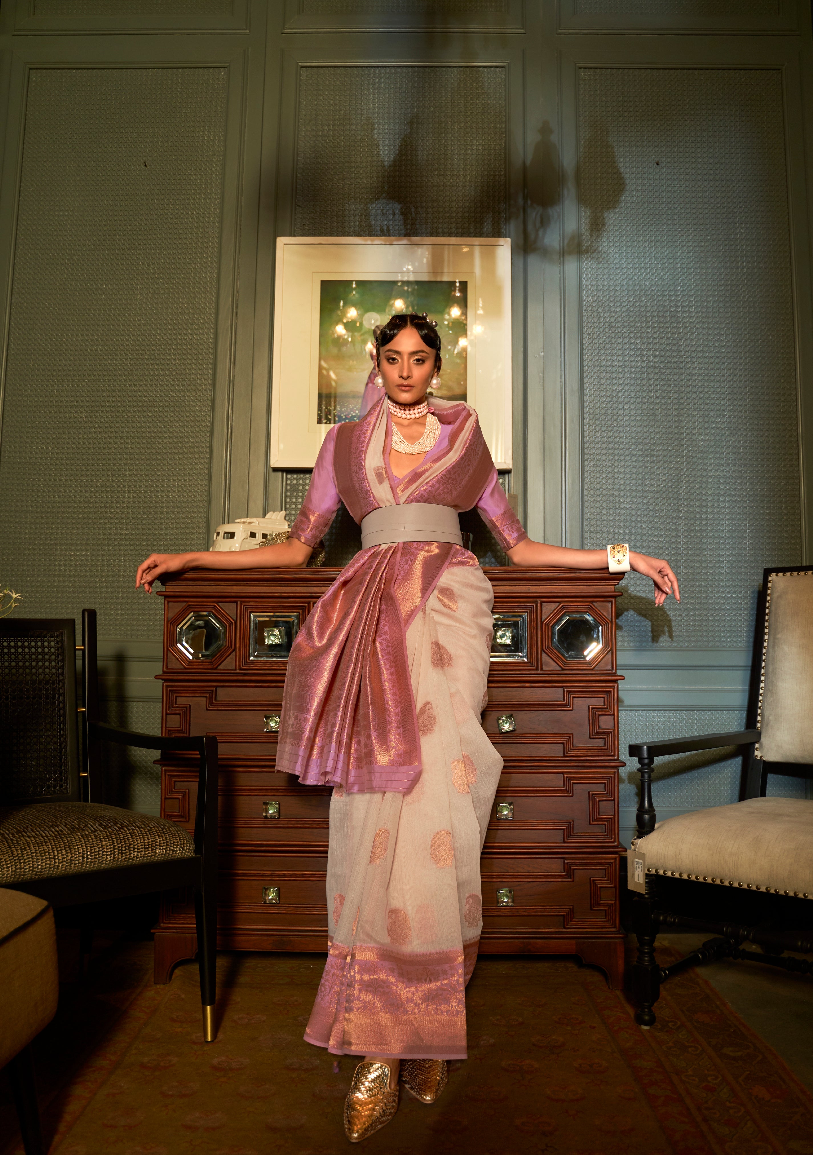 Designer Zari Weaving Wedding Wear Banarasi linen Cotton Silk Saree With Heavy Blouse