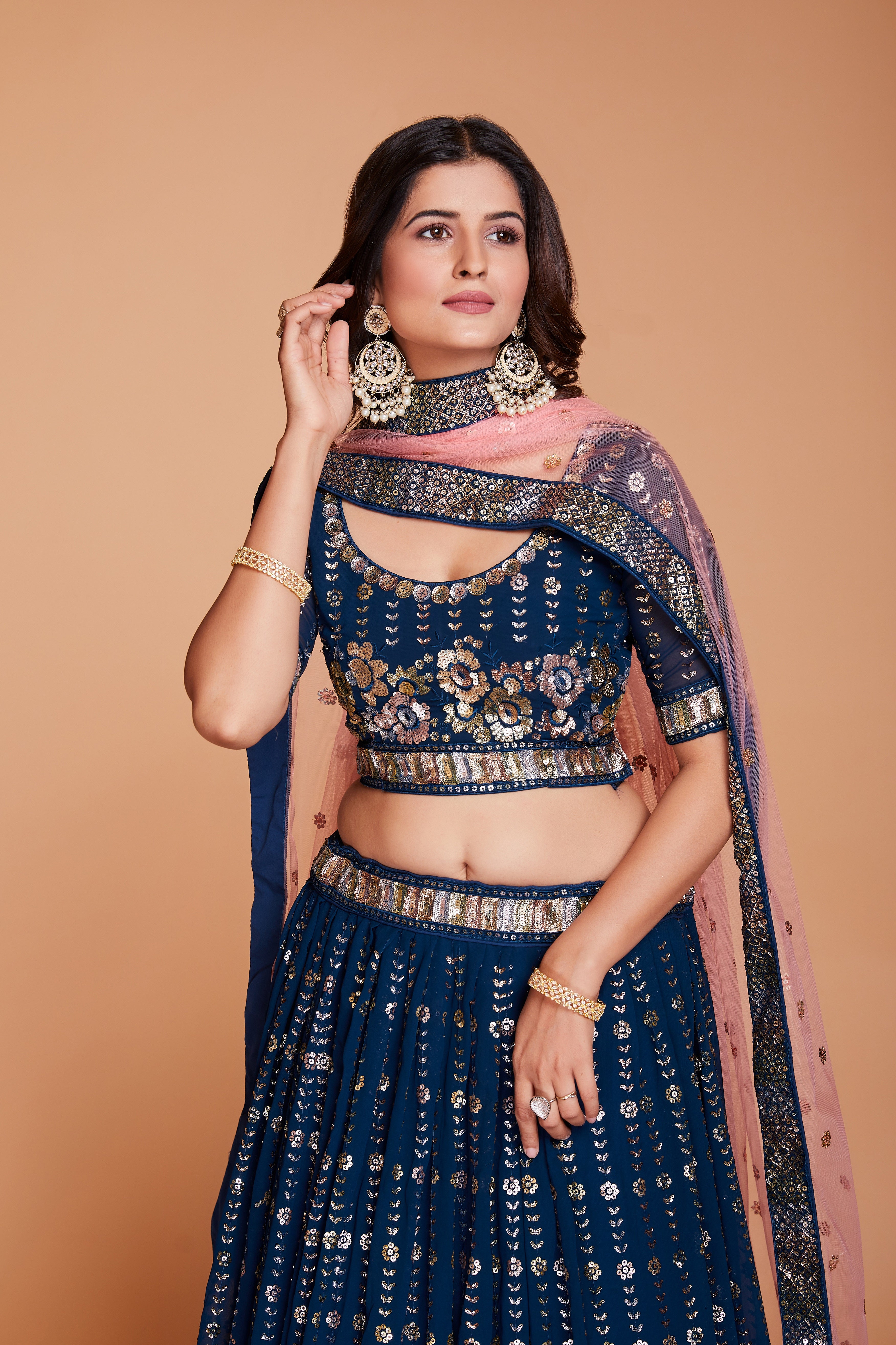 ملابس جورجيت زرقاء للنساء مع الترتر والتطريز، ملابس حفلات العمل، LEHENGA CHOLI 