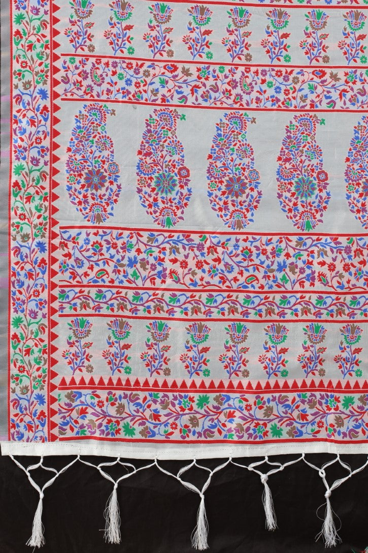 ساري نسائي أبيض اللون مع الساري القطني Zari Kalamkari الذهبي مع قطعة بلوزة مخصصة 